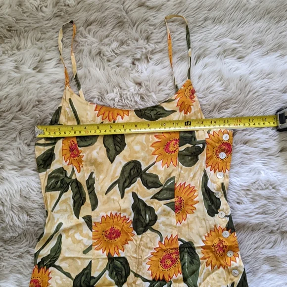 Vintage sunflower print dress - Picture 5 of 9